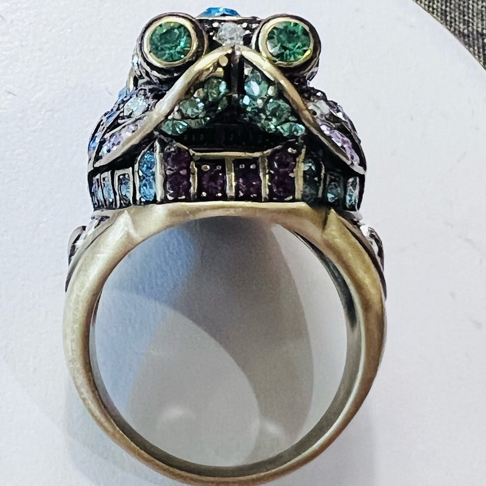 Heidi Daus Glittering Guardian Fu Dog Swarovski Crystals ring size 8 like new - Picture 4 of 11
